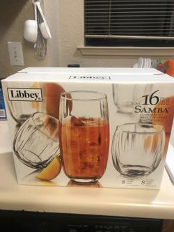 Water/drinking glasses