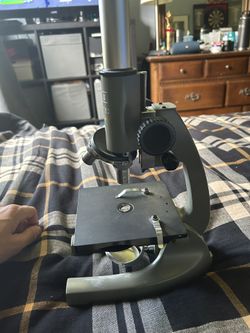 Microscope