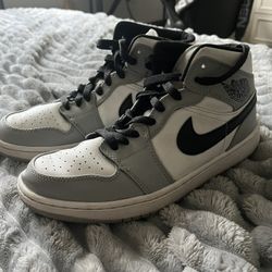 Air Jordan 1 Mids