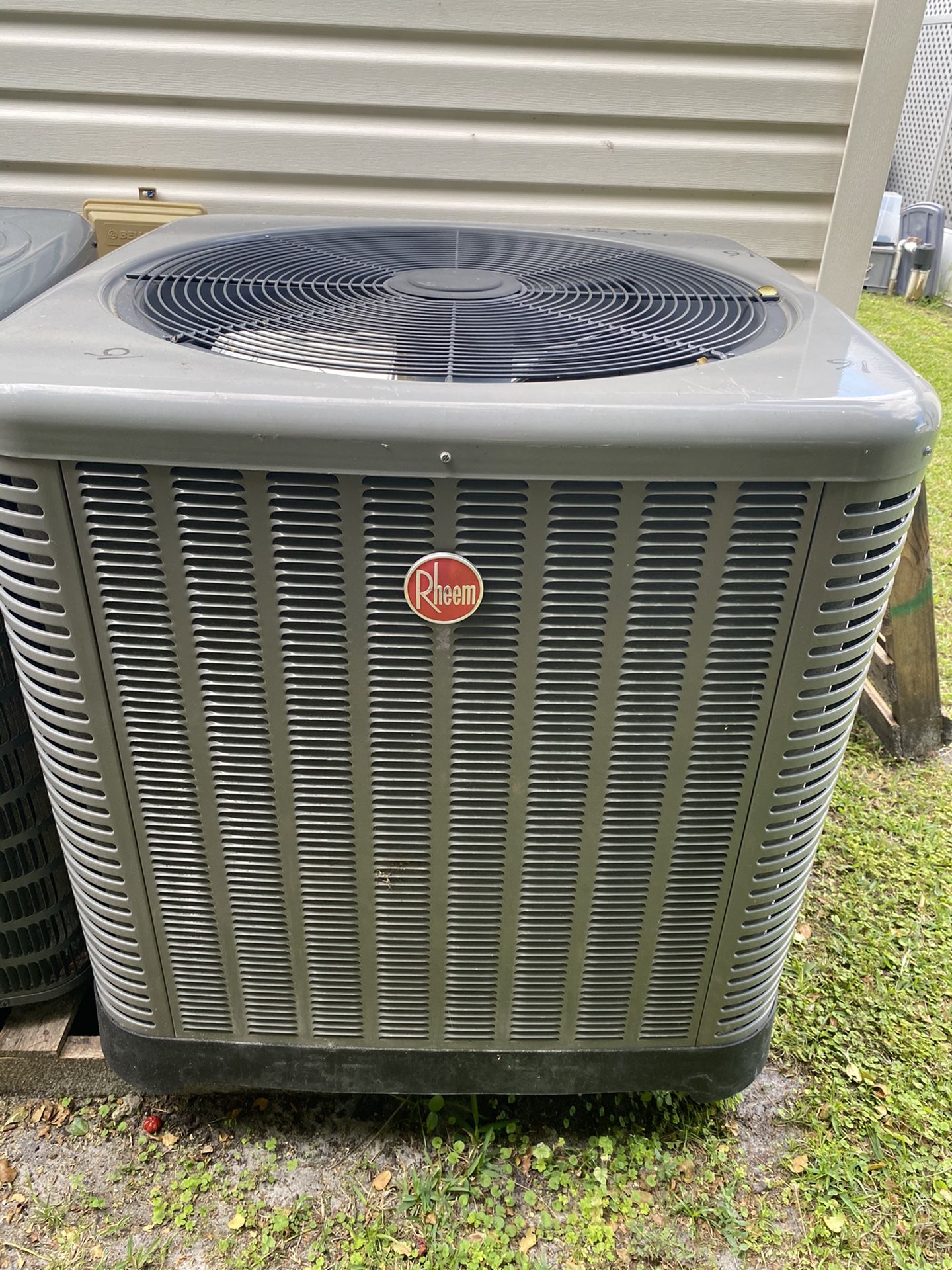 Rheem 5 ton condenser only 2016 410 A system under warranty still for