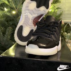 Jordan 11 Low DS Size 10