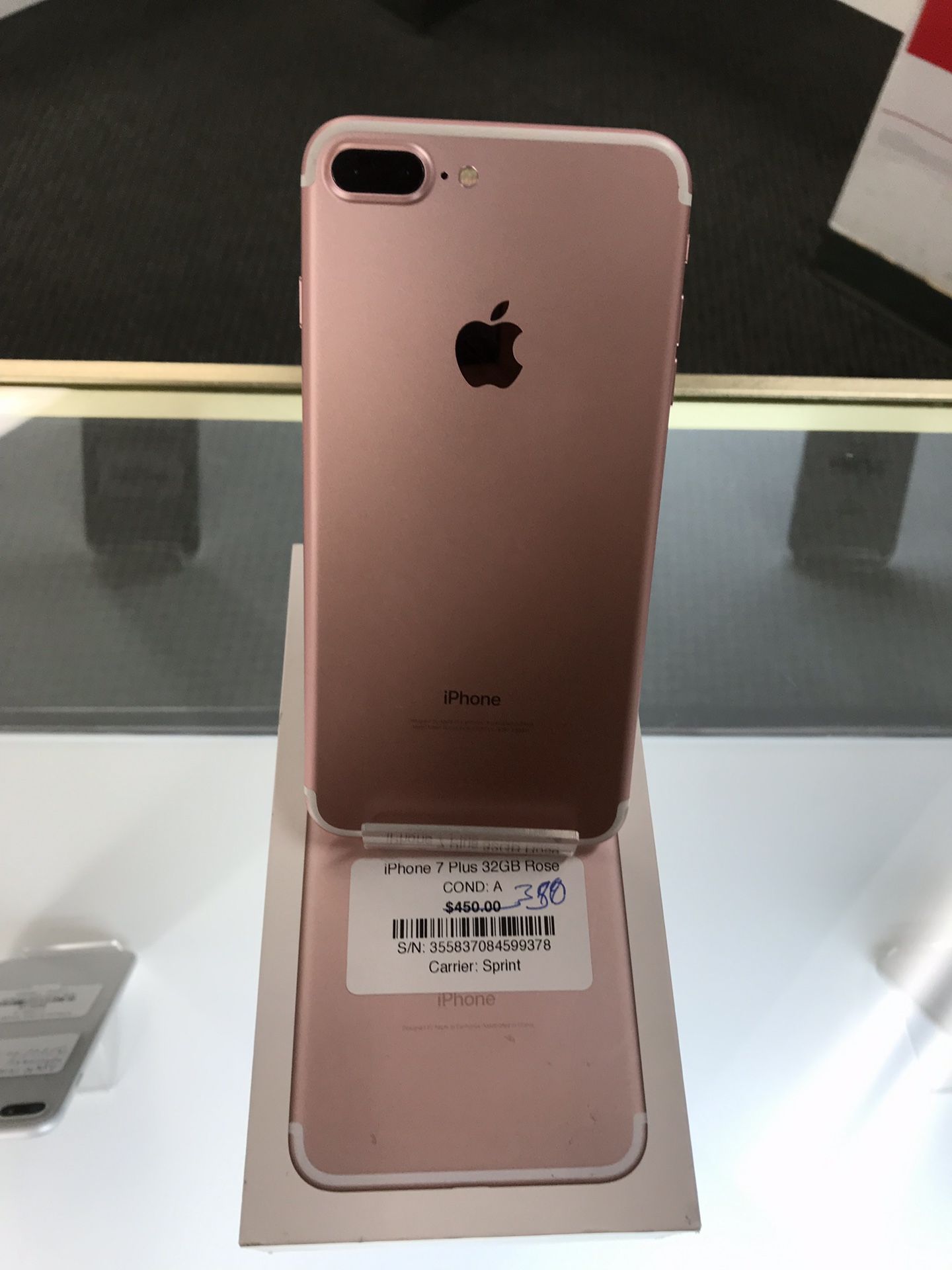 iPhone 7 plus ローズゴールド 32GB Apple iPhone 7 Plus - 32 GB