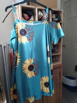 Green Sunflower Dress With Cold Shoulders