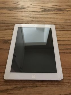 IPad 2 2nd Generation 16GB WiFi Only No Locks Needs LCD Screen Has Crack in Corner