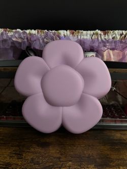Ikea Upplyst Lilac Flower LED Wall Lamp