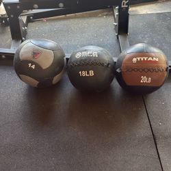 Wall Balls