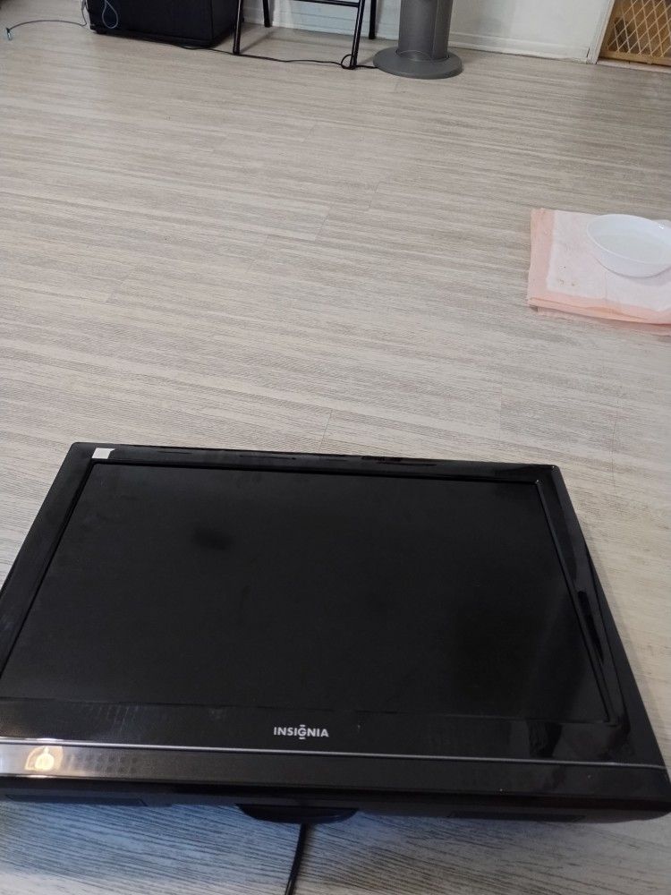 Flat Screen TV Works Good 50 Dollars