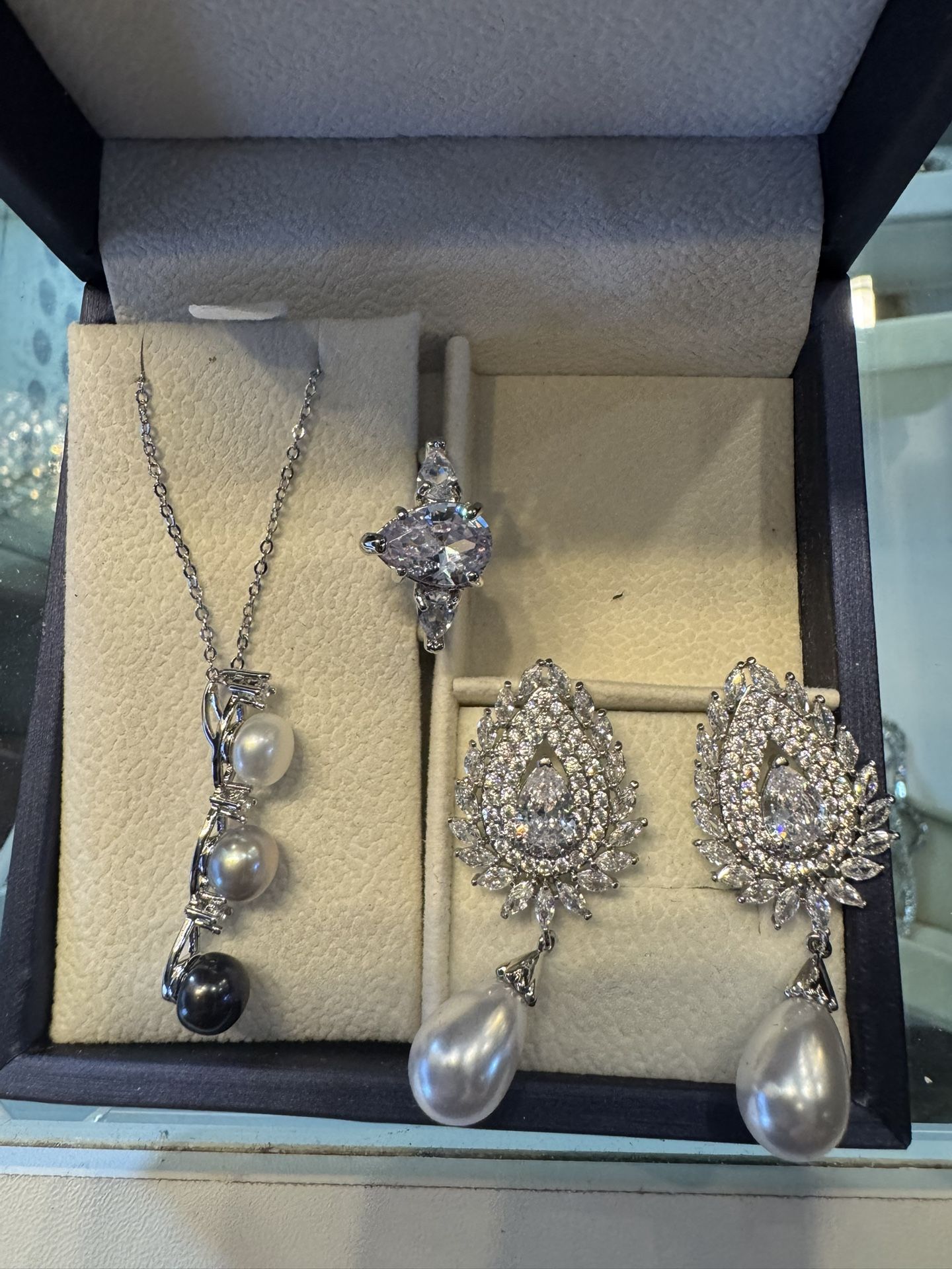 100 set 3 piece jewelry moissanite