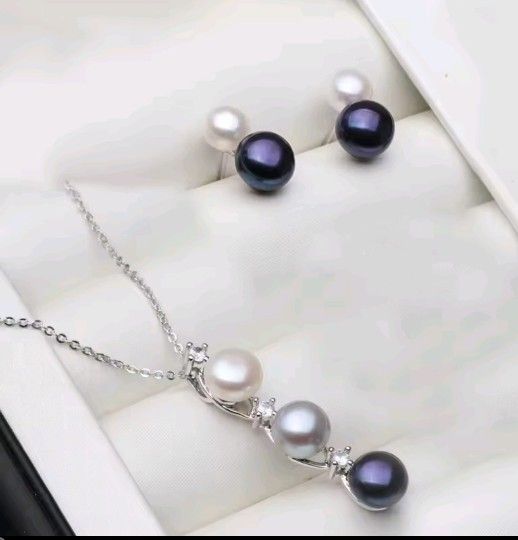 925 Sterling Silver Natural Freshwater Black Silver White Pendant Necklace With Matching Earrings