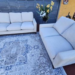 Beautiful Living Room Set 2 Couches Totally Deep Clean Good Condition No Stains No Smell Modern Furniture 