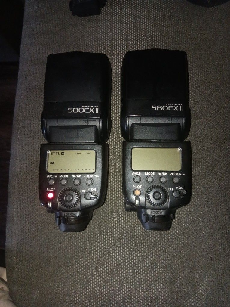 Canon Speedlite 580EXII Camera Flashes