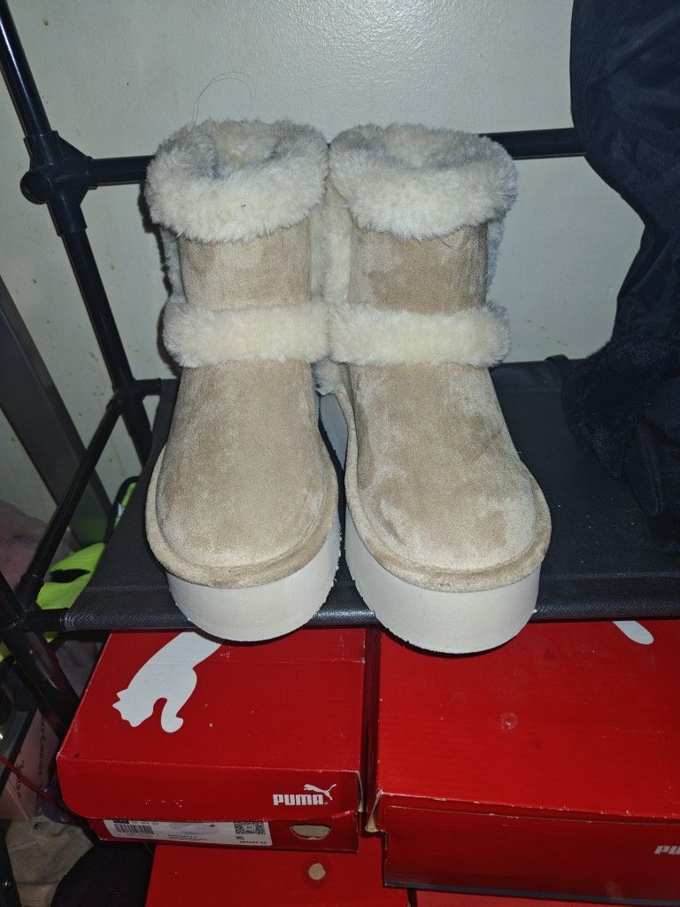 Steve Madden Madden Girl Everett Fur Boot Size 6