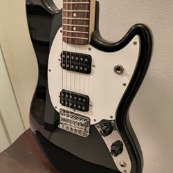 Squirt (Fender) Mustang Guitar 2017