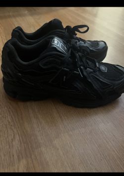 New Balance Shoes Black 