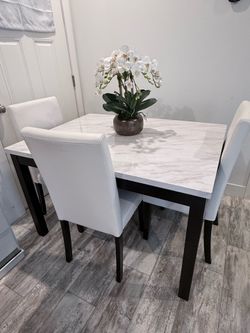 Dinning Table