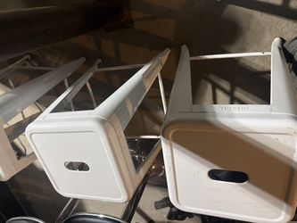 Set of 4 UrbanMod White Metal Backless Bar Stools