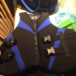Life vest Great for boat or jetskiing large adult size