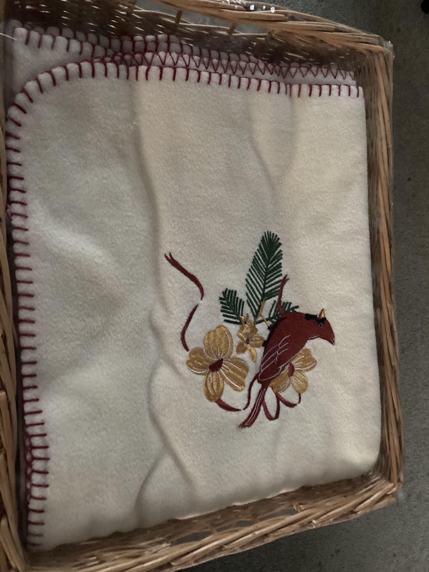 Cardinal lap blanket
