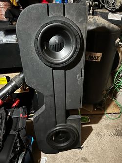 Ram 1500 under seat sub box and subs
