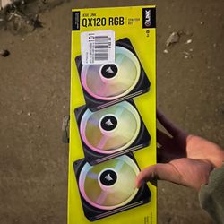 ICUE LINK QX120 RGB starter kit *3 FANS* BRAND NEW