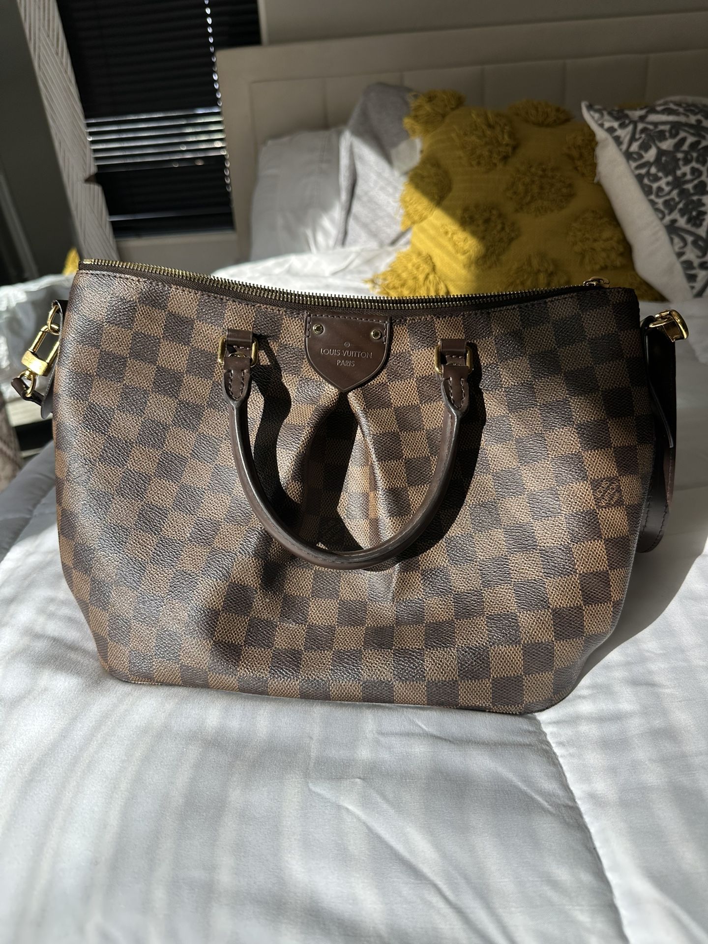 Louis Vuitton Purse