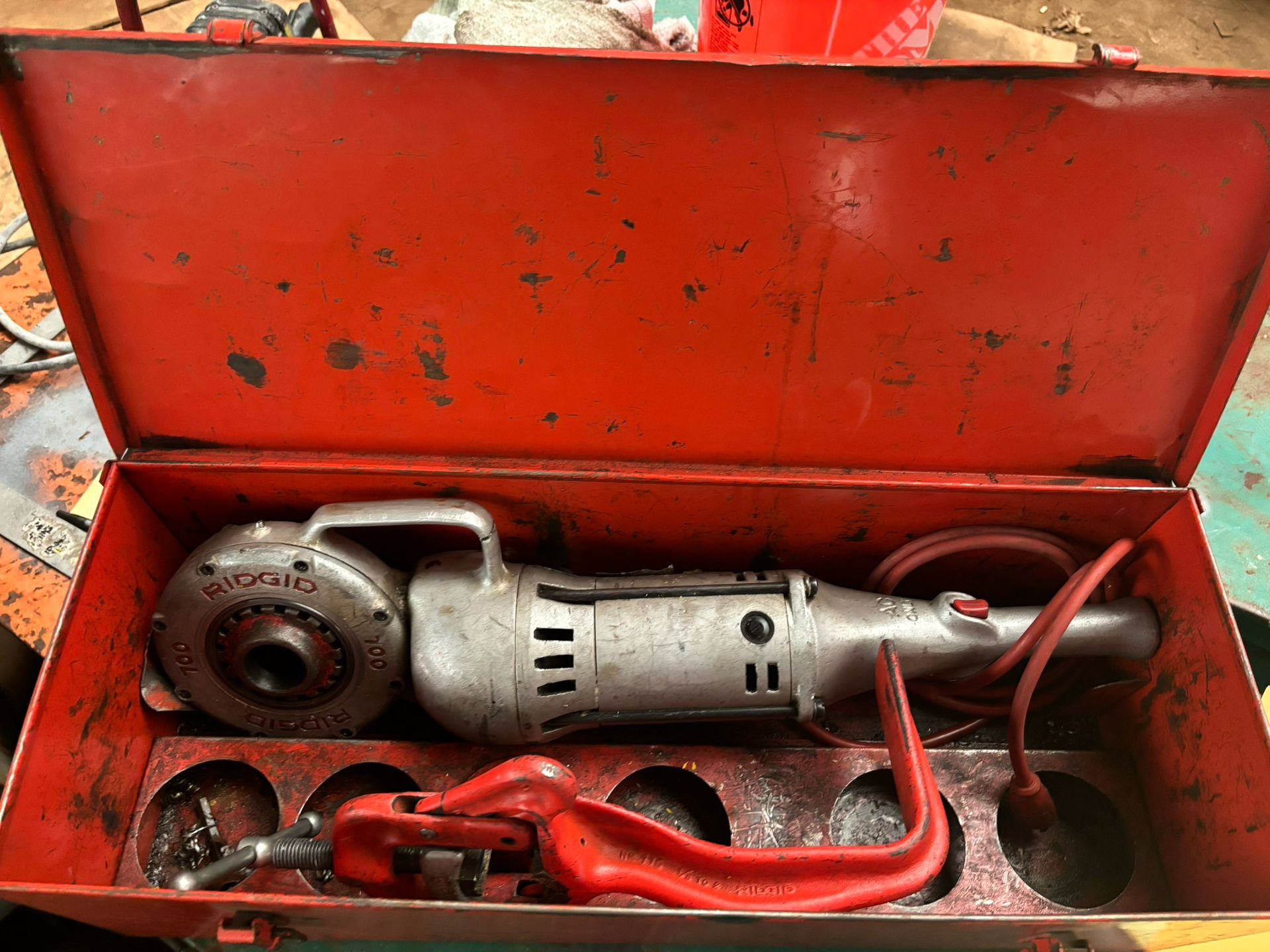 Rigid 700 with Dies and Box