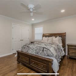 Ashley’s Furniture Queen Bedroom Set