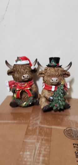 Hobby Lobby Christmas Highland Cow Figurine Set Holiday Decor Wreath Tree