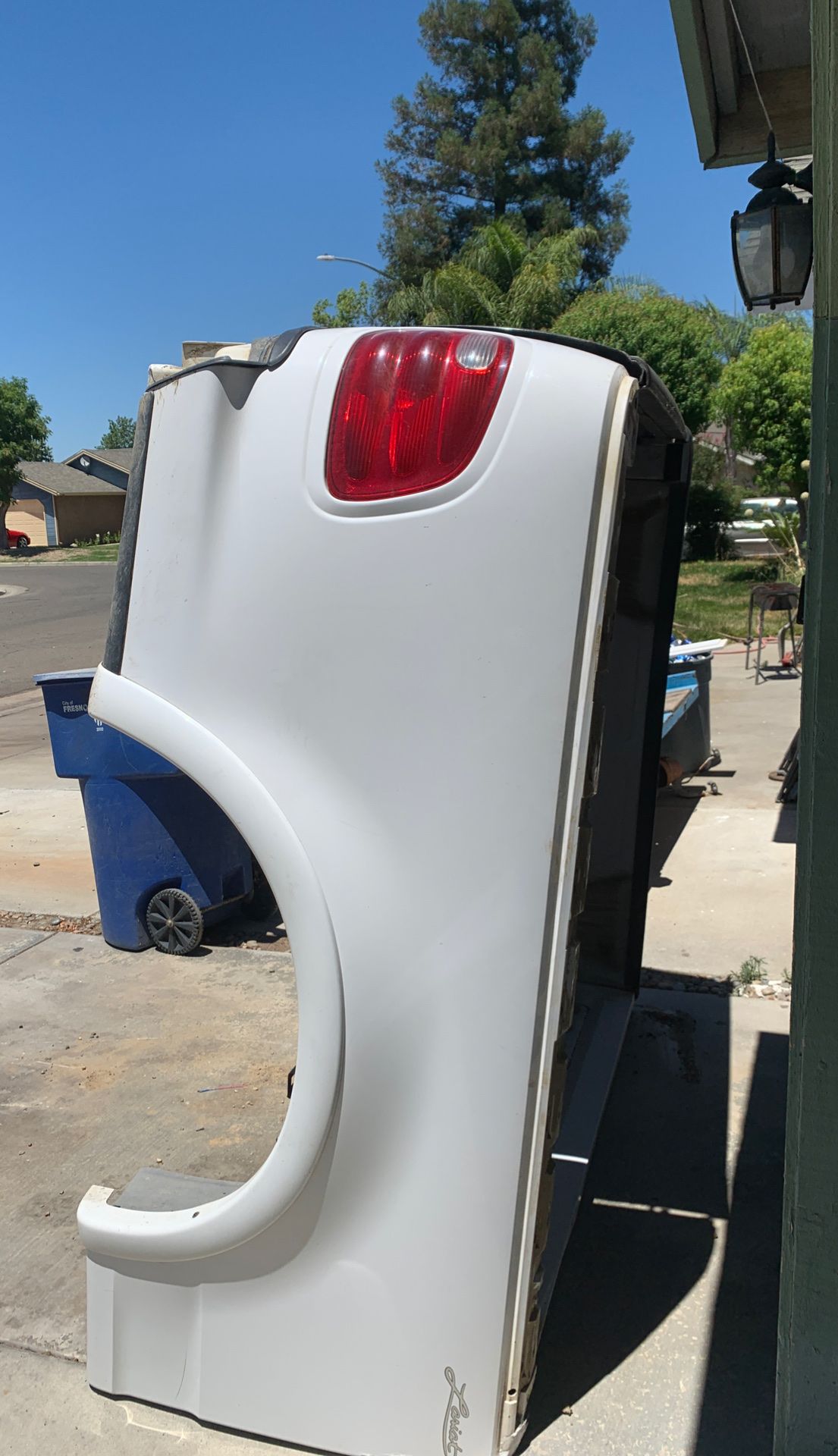 Ford lariat truck bed