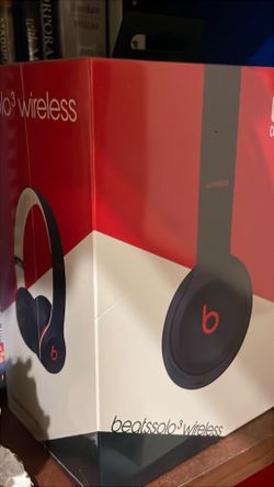 Brand new Beats solo 3 wireless