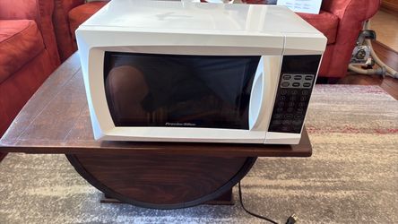 ProctorSilex Microwave .7 cu ft