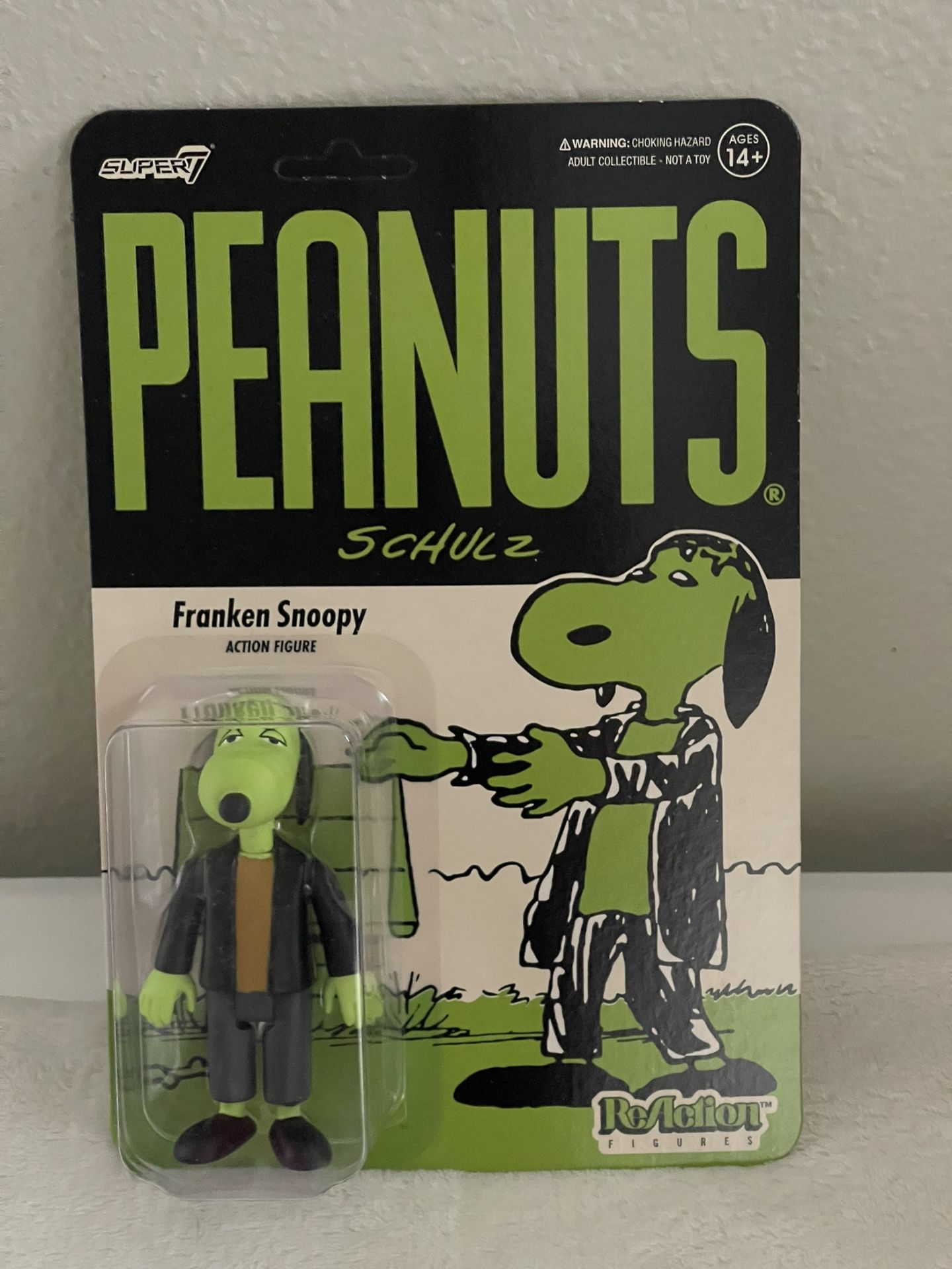 Super7 Peanuts Franken-Snoopy - 3.75 in Scale Reaction Figure. New