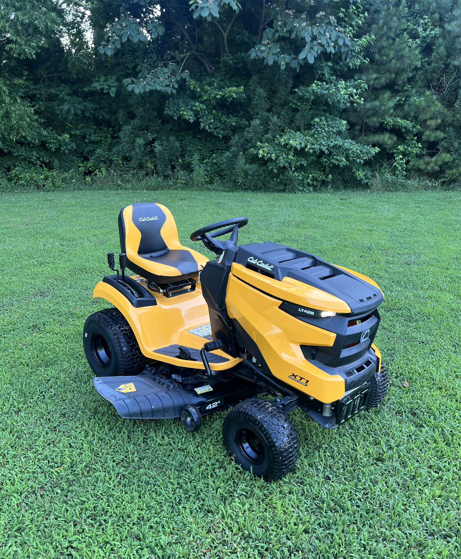 New Cub Cadet 42” Lawn Mower