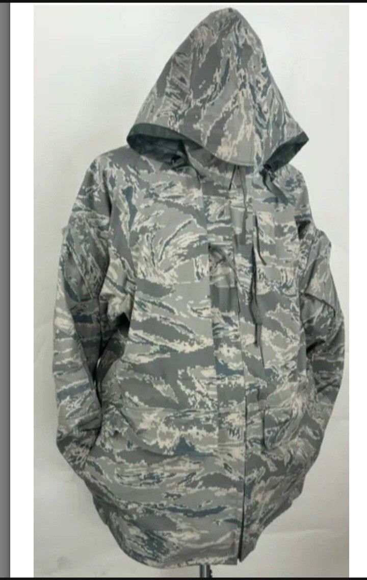 New Military Jacket Size L Check Out All Pictures $30