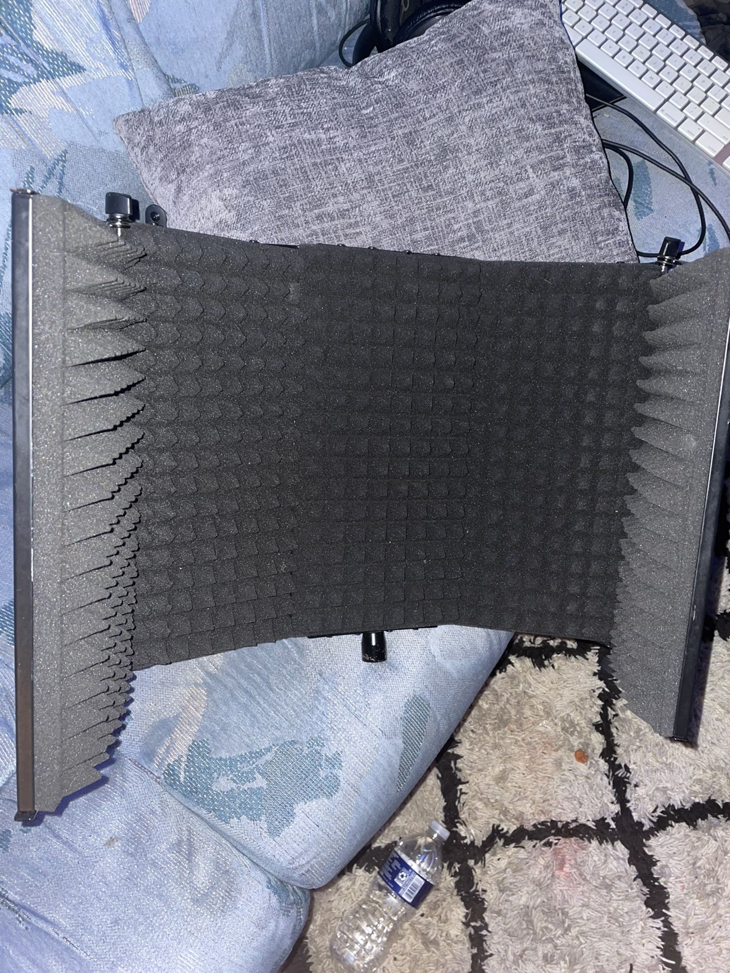 Tascam Vocal reflector For recording studio