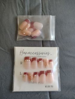 Hanaccessories Red Tip French Short Nails
