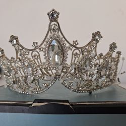 Princess Quinceañera crown 👑