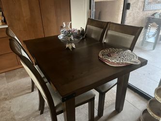 Dinning Room Table With 6 Chairs