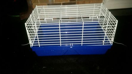 Medium sized guinea pig cage