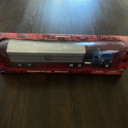kenworth 525 1:43
