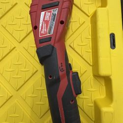 Milwaukee M12 Copper Cutter