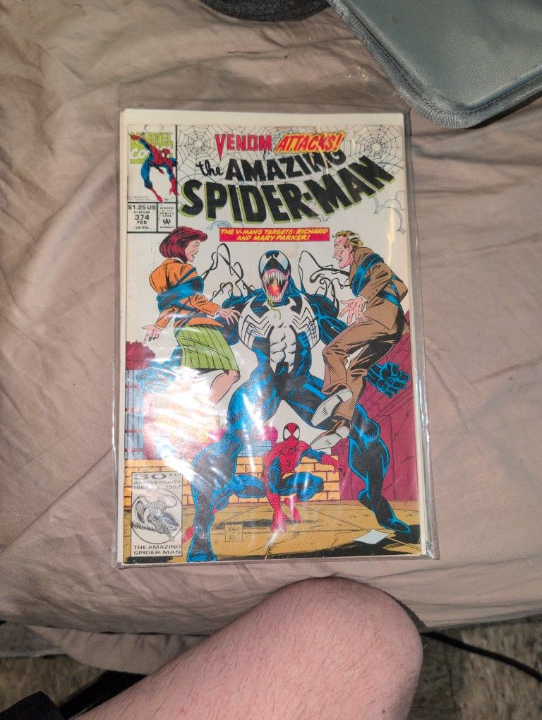 1st Comic 30th Anniversary Amazing Spiderman Venom Attacks