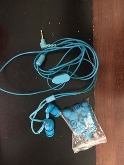 Mee earbuds