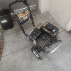 MI-T-M 2700 PSI PRESSURE WASHER ONLY USED 2 TIMES  NO HOSE OR WAND!! 