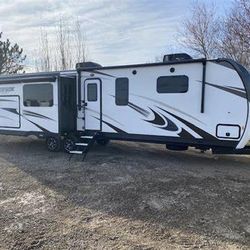 2022 Sporttrek 343VIK Travel trailer 