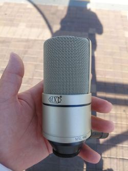 MXL 990 Condenser Mic