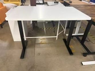 😀 FLEXISPOT48″x30″($118), 55”x28”($136)Home Office Electric Height Adjustable Standing Desk, Black Frame with White Top, assembled one available