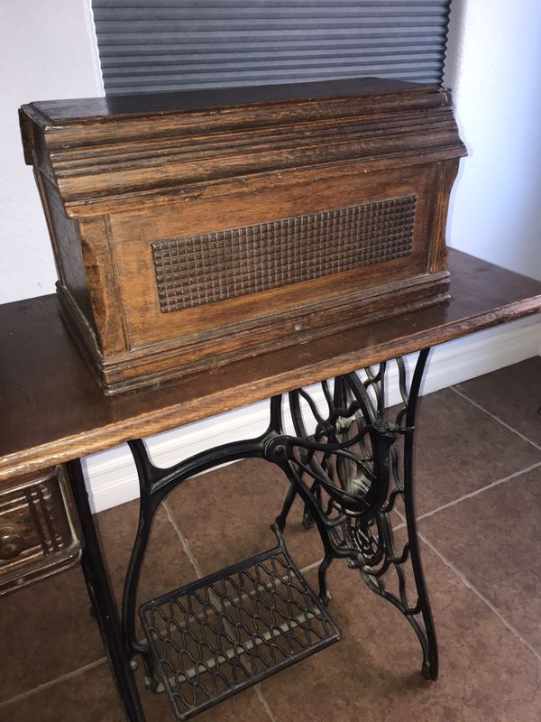 Antique Coffin Style Treadle Style Singer Sewing Machine for Sale in ...