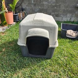 Petmate Dog House Large