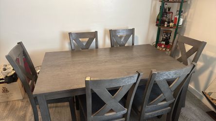 MOVING SALE Modern Gray 6-Piece Dining Set – Excellent Condition